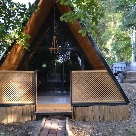 Asirlik Dogal Yasam Koyu Camping